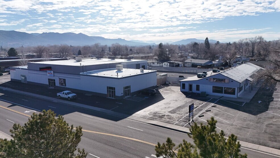 More Photos Of 511-529 Fairview Dr, Carson City Showroom For Sale