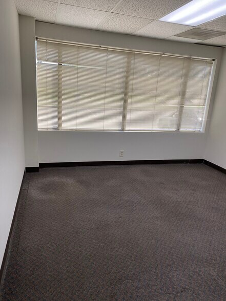 More Photos Of 1010 S Joliet St, Aurora Office Residential For Lease