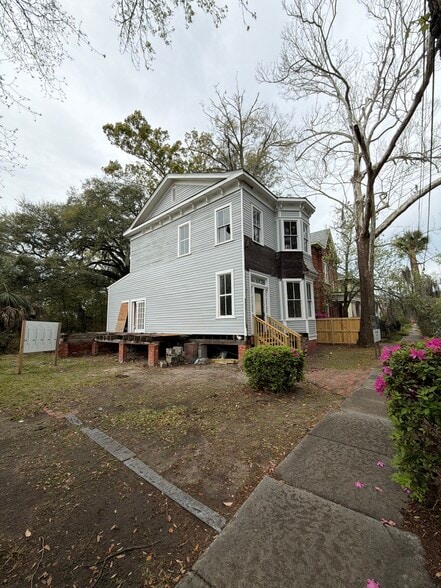 More Photos Of 217 E 38th St, Savannah Multifamily For Sale