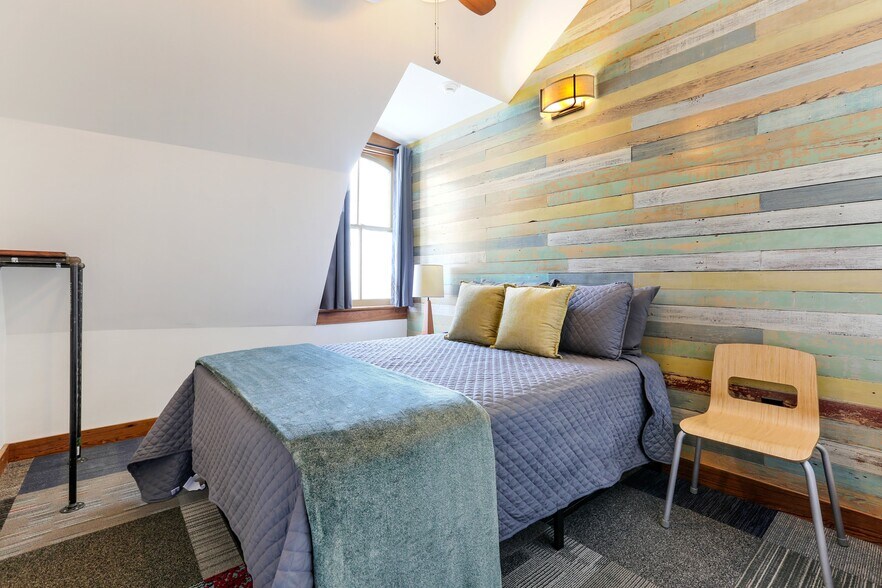 More Photos Of 1502 Elysian Fields Ave, New Orleans Hotel For Sale