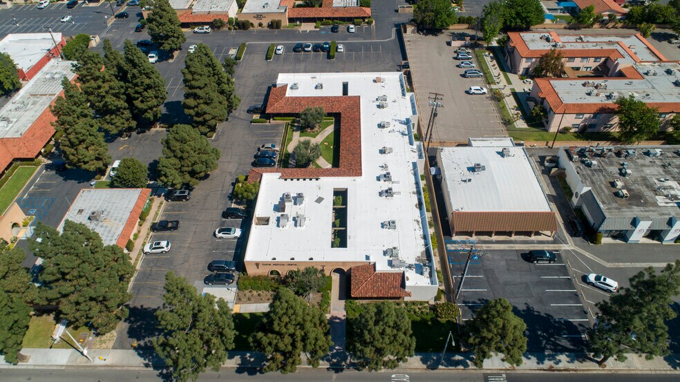 More Photos Of 13420 Newport Ave, Tustin Medical For Lease