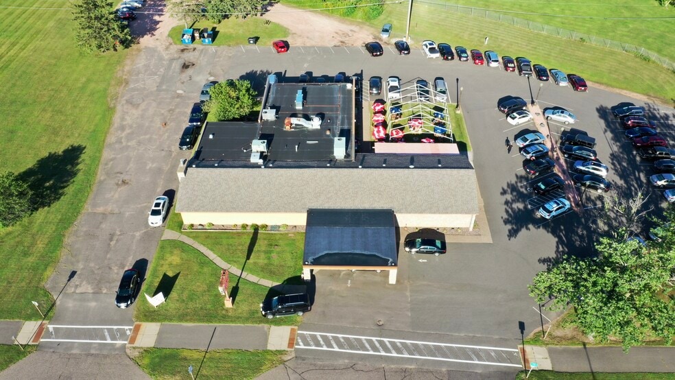 More Photos Of 2911 S Main St, Rice Lake Restaurant For Sale