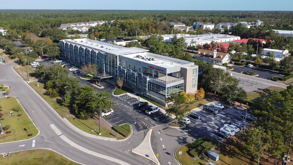 More Photos Of 8115 Market St, Wilmington Medical For Sale