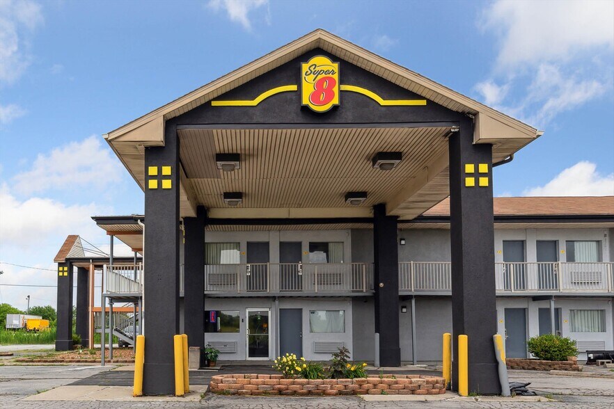More Photos Of 3491 Latcha Rd, Millbury Hotel For Sale