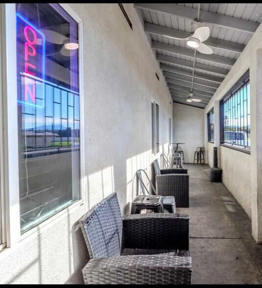 More Photos Of 12131 14th St, Yucaipa Restaurant For Lease