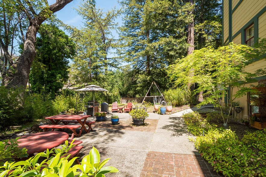 More Photos Of 333 G St, San Rafael Apartments For Sale