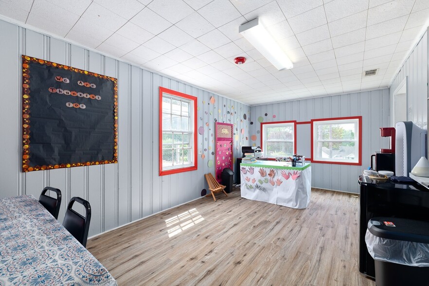 More Photos Of 824 Temple Rd, Bremen Daycare Center For Sale