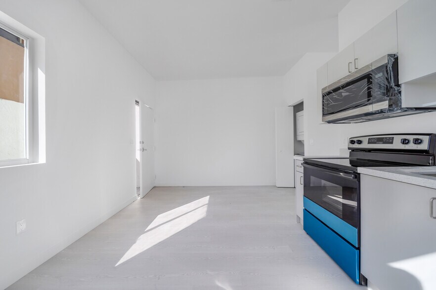 More Photos Of 1567 NW 1st St, Miami Apartments For Sale