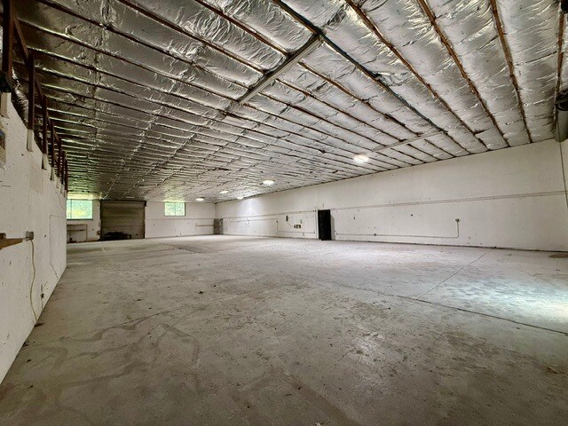 More Photos Of 116 Rock Quarry Rd, Stockbridge Service For Sale