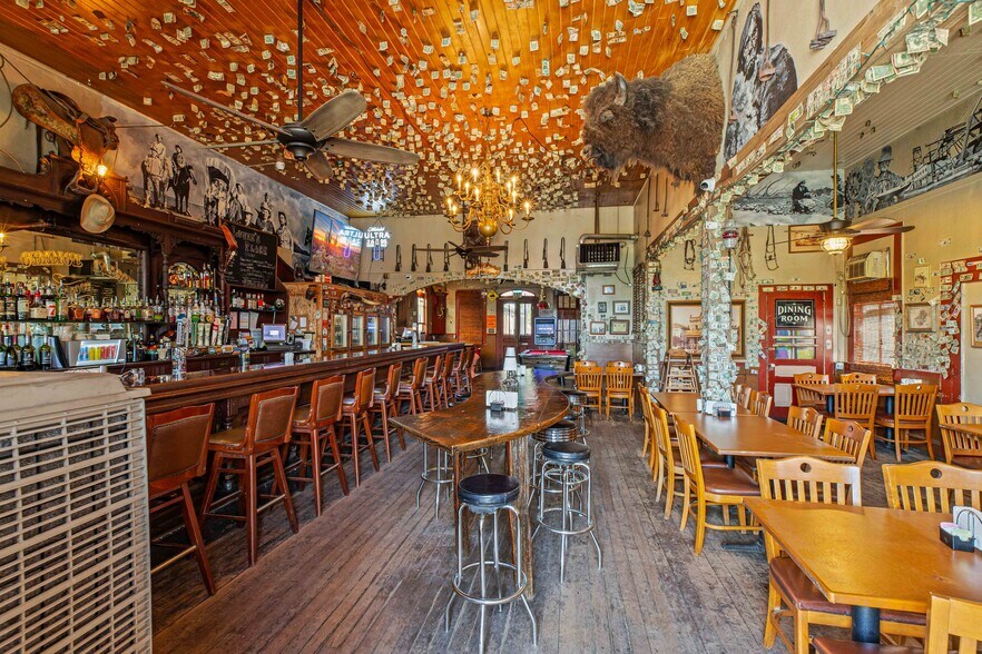 More Photos Of 30048 Yosemite Blvd, La Grange Bar For Sale