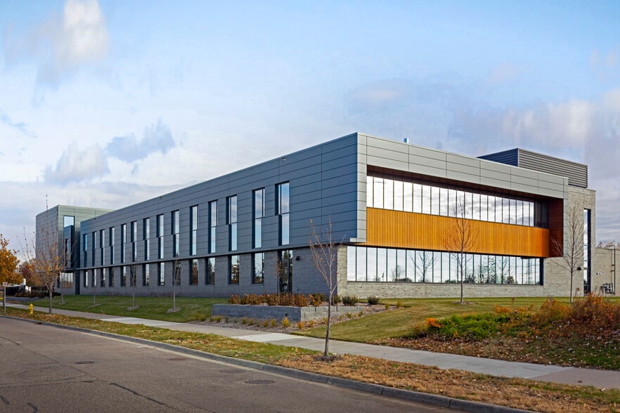 More Photos Of 2800 Mount Ridge Rd, Roseville Medical For Sale