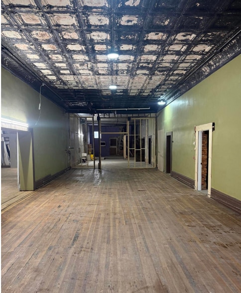 More Photos Of 129 E Main St, McComb Storefront For Sale