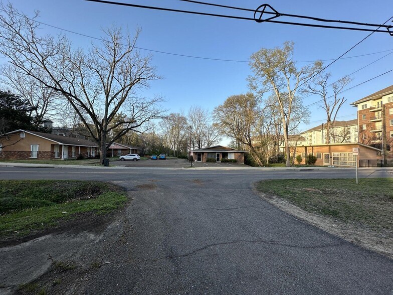 More Photos Of 301 College View St, Starkville Land For Sale
