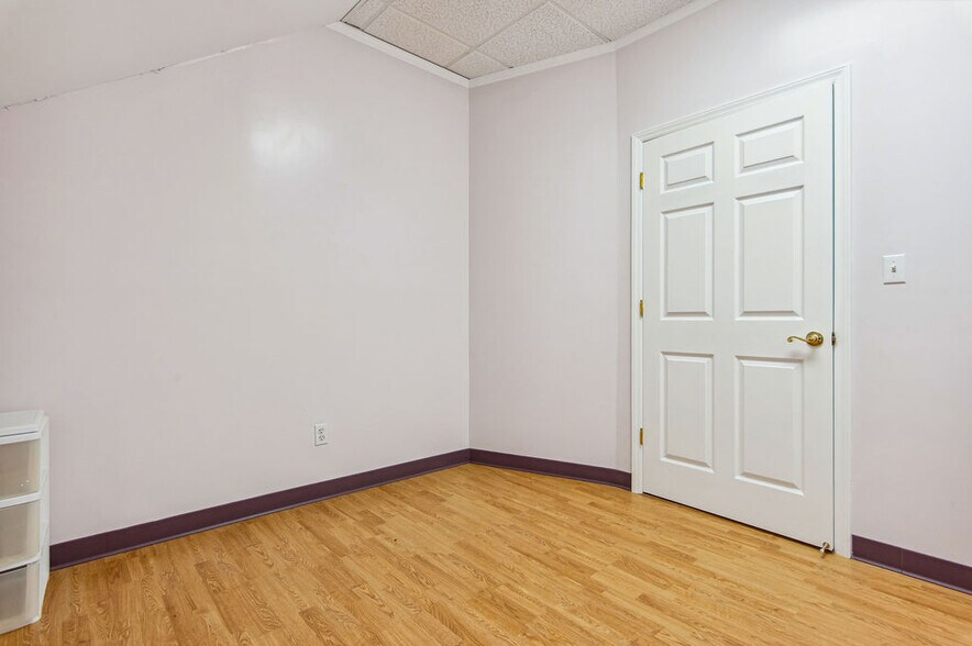 More Photos Of 43 Office Park Dr, Jacksonville Medical For Lease