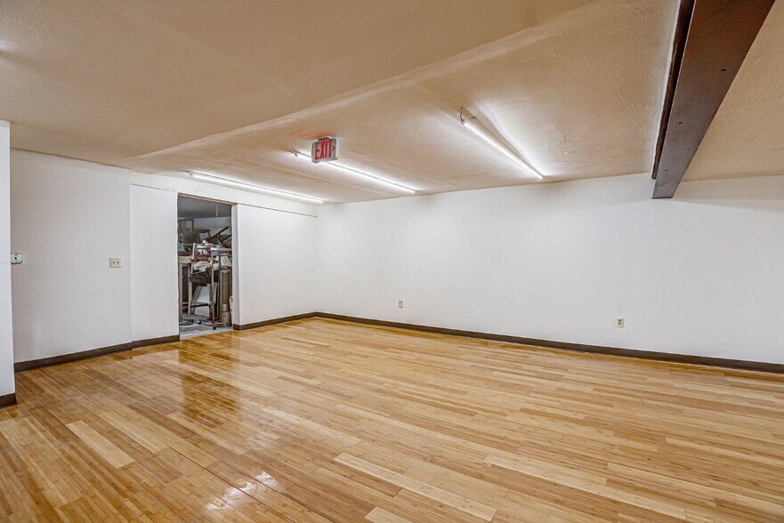 More Photos Of 216 E Main St, Batavia Storefront Retail Residential For Sale