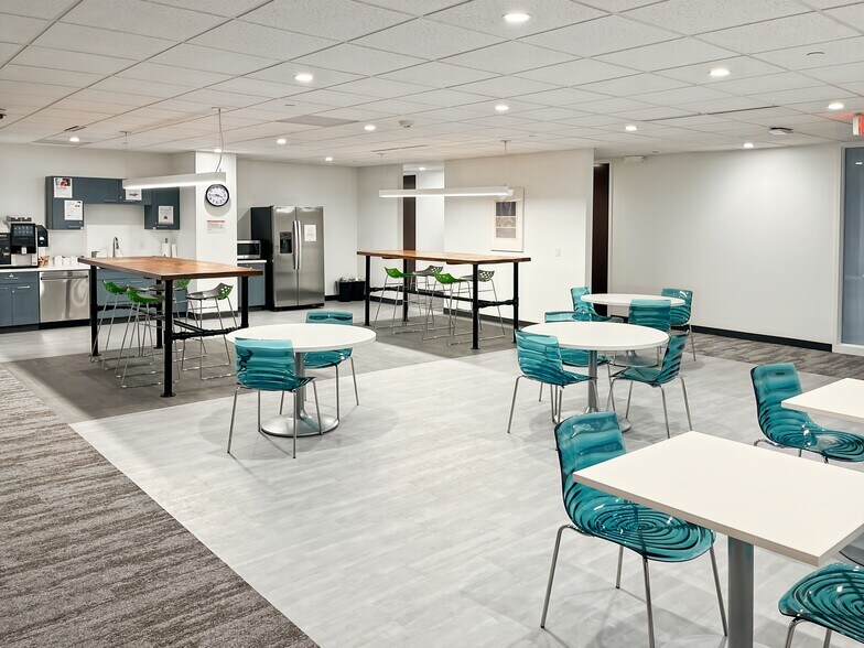 More Photos Of 20225 Water Tower Blvd, Brookfield Coworking Space