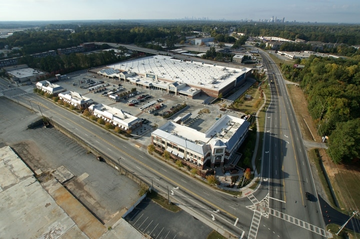 Primary Photo Of Peachtree Industrial Blvd @ SEC Peachtree Industrial & Chamblee, Chamblee Unknown For Lease