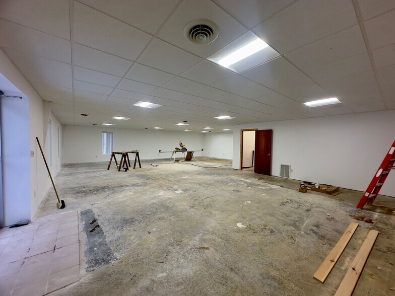 More Photos Of 22984 PA-66, Shippenville Office For Lease