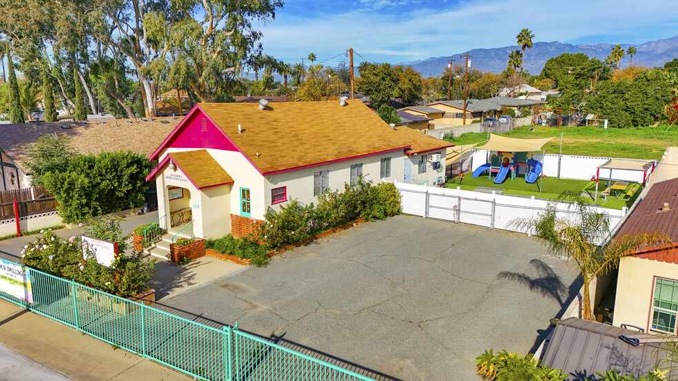 More Photos Of 328 W Phillips St, Ontario Schools For Sale