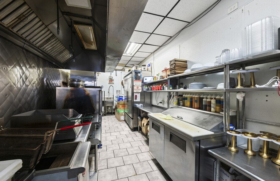 More Photos Of 1725 S Ashland Ave, Chicago Apartments For Sale