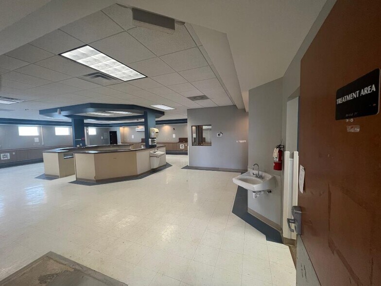 More Photos Of 3683 Ohio River Rd, Point Pleasant Medical For Sale