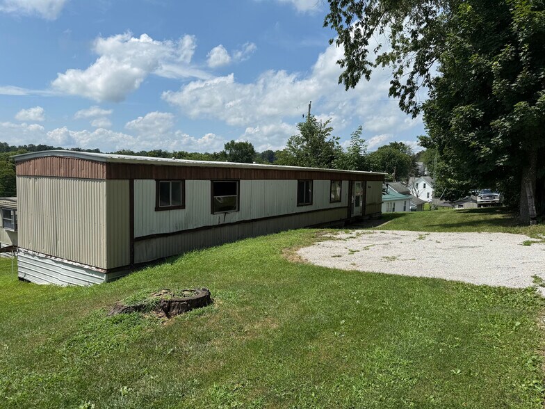 More Photos Of 201 Pear St, Bethesda Trailer Camper Park For Sale