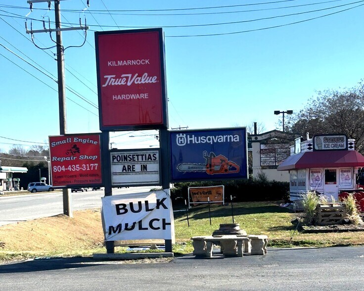 More Photos Of 469 N Main St, Kilmarnock Freestanding For Sale