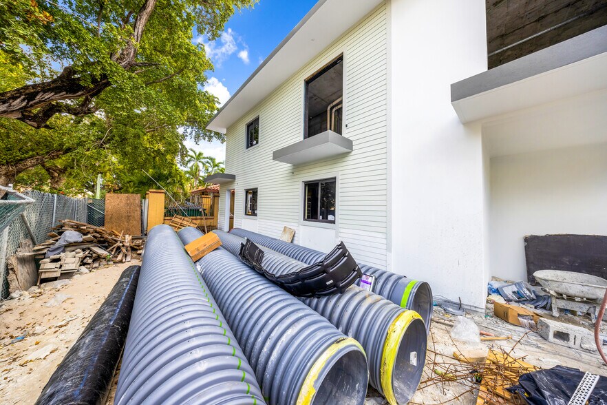 More Photos Of 1254 SW 2nd St, Miami Apartments For Sale