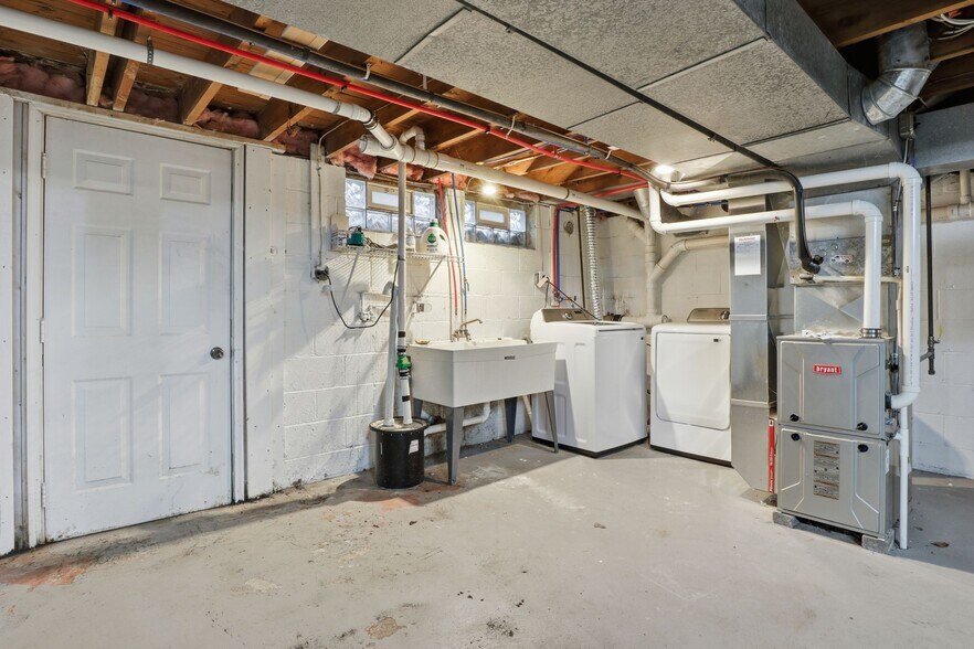 More Photos Of 3925 N Buffalo St, Orchard Park Storefront Retail Office For Sale