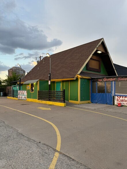 More Photos Of 2226 Irving Blvd, Dallas Restaurant For Lease
