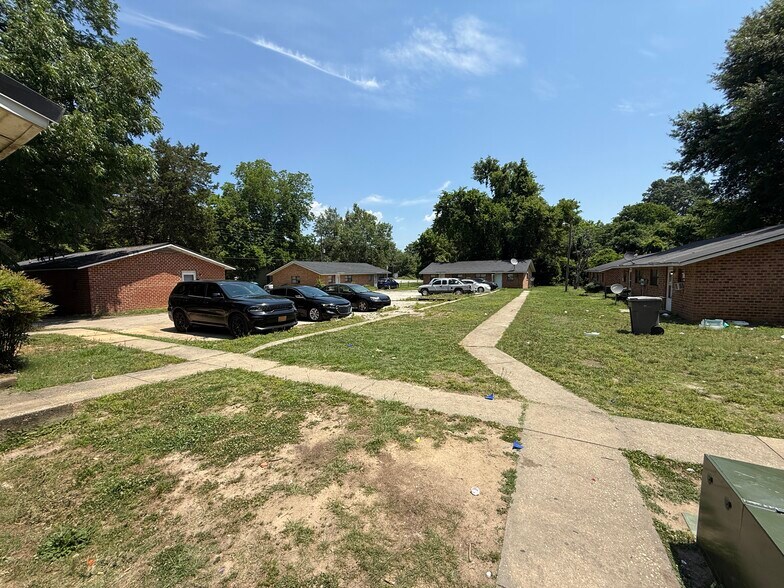 Primary Photo Of 104 Raley St, Cheraw Apartments For Sale