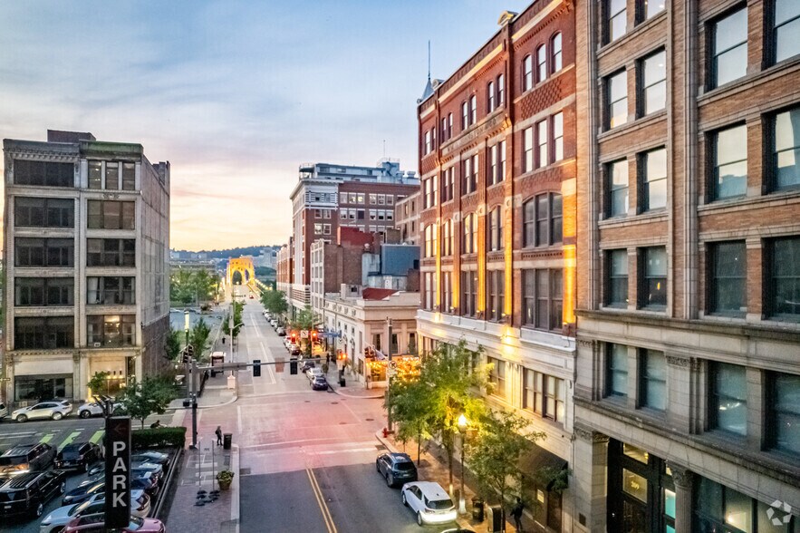 More Photos Of 900 Penn Ave, Pittsburgh Apartments For Lease