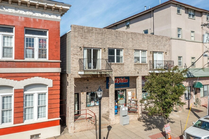 More Photos Of 4415 Park Ave, Union City Storefront Retail Residential For Lease