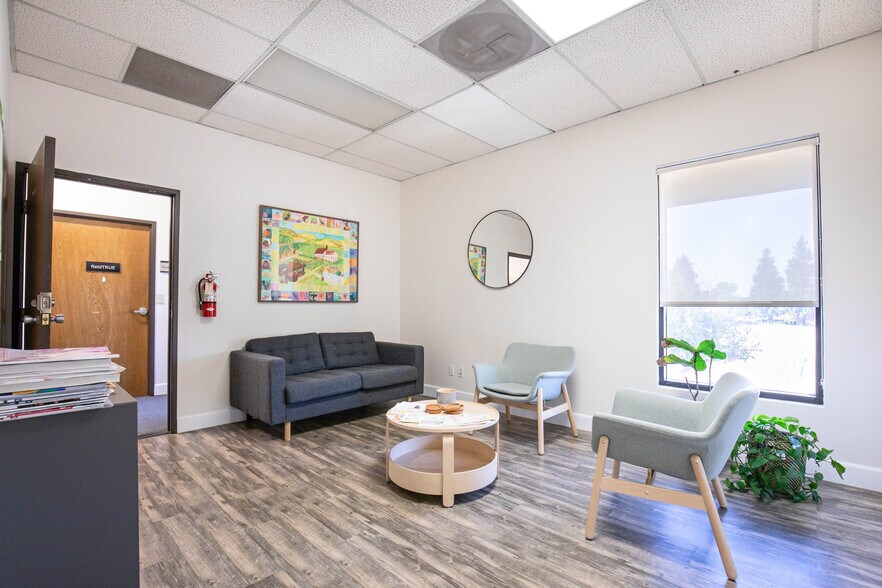 More Photos Of 3050 Beacon Blvd, West Sacramento Office For Sale