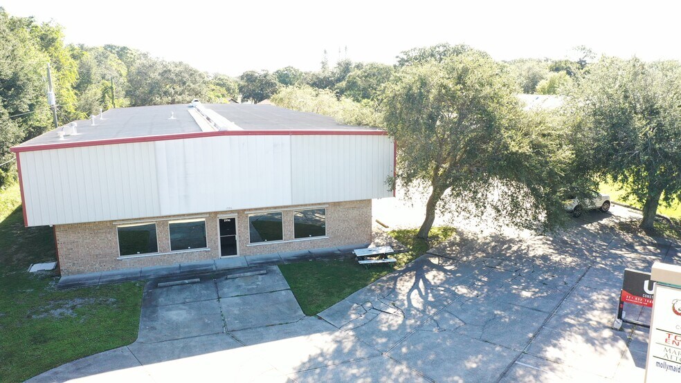 More Photos Of 1996 US Highway 1, Rockledge Light Distribution For Sale