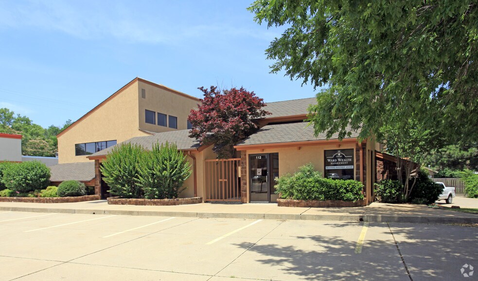 More Photos Of 110-114 W Hall Of Fame Ave, Stillwater Office For Sale