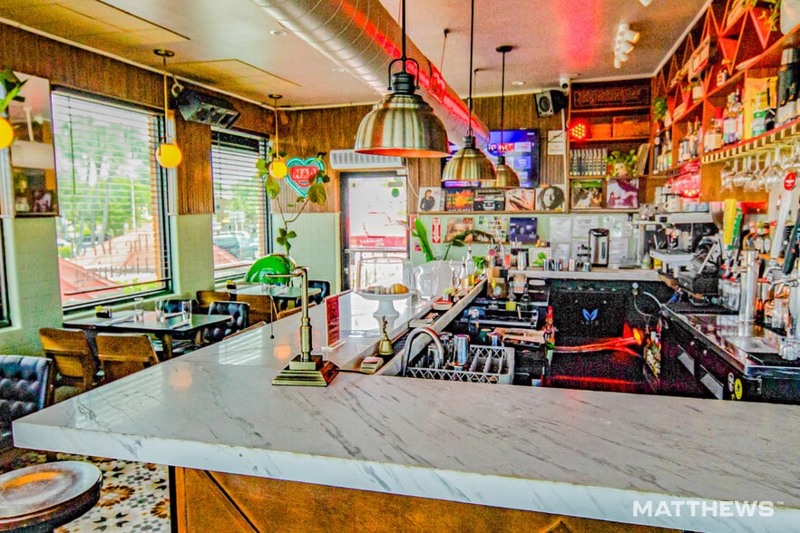 More Photos Of 7700 Biscayne Blvd, Miami Hotel For Sale