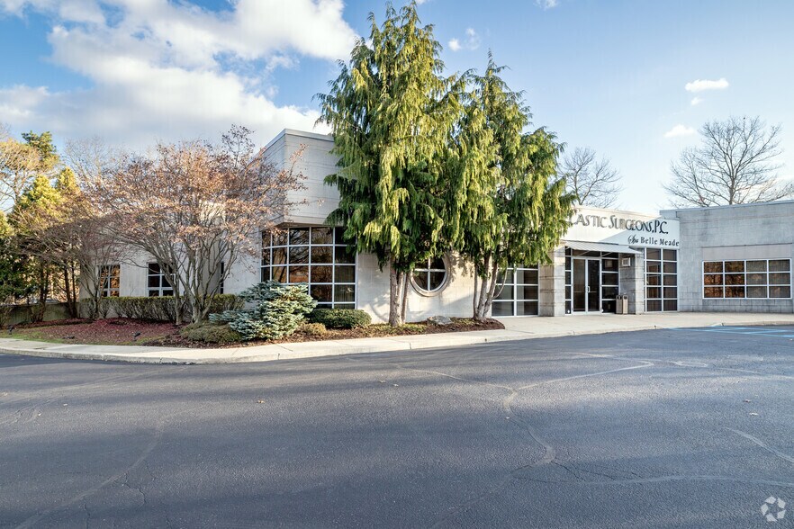More Photos Of 179 N Belle Mead Rd, Setauket Medical For Sale