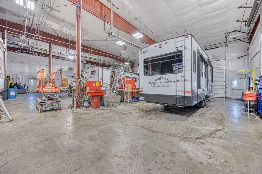 More Photos Of 3928 Tri Hill Frontage Rd, Great Falls Auto Dealership For Sale