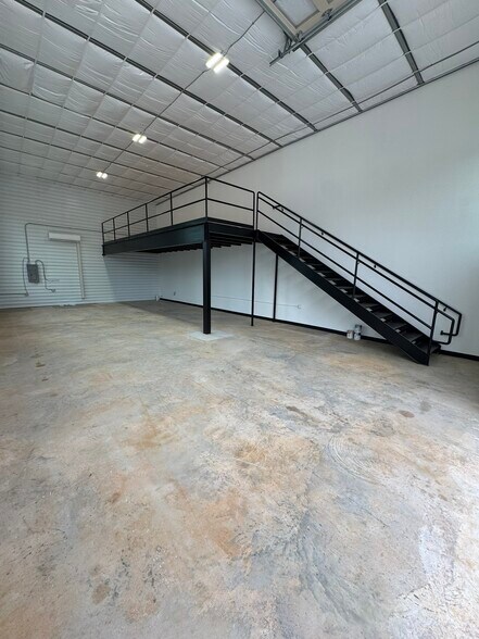 More Photos Of 100 Park Place Way, Carrollton Industrial For Sale