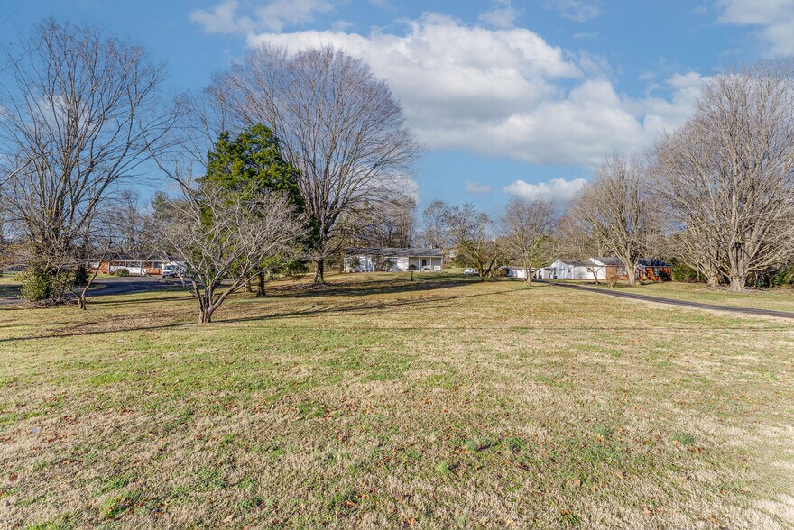 More Photos Of 1445 Ebenezer Rd, Knoxville Land For Sale