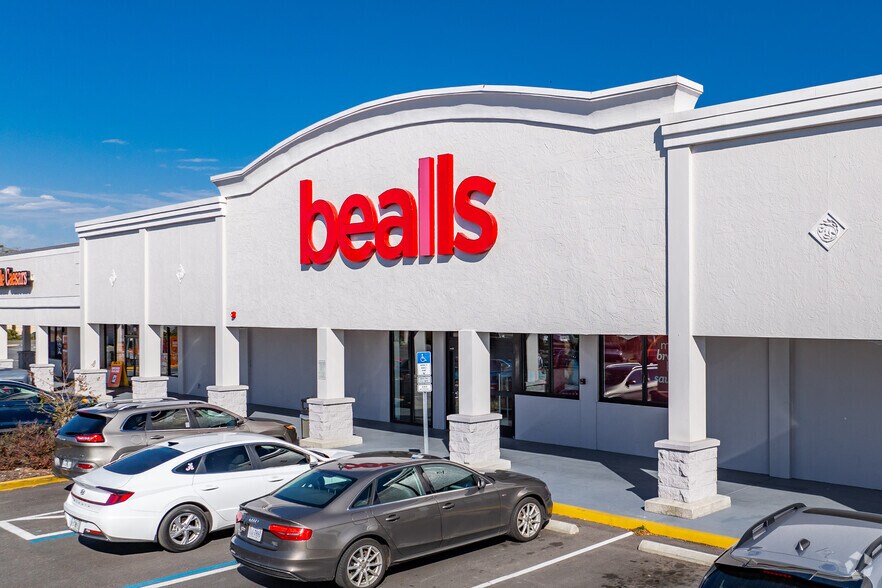 More Photos Of 1366-1498 Pinehurst Dr, Spring Hill Unknown For Lease