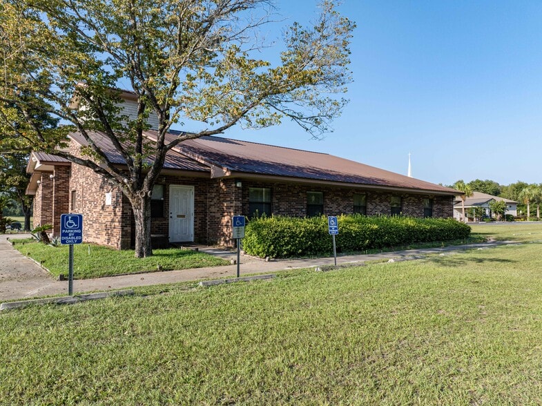 More Photos Of 5056 FL-47, Lake City Specialty For Sale
