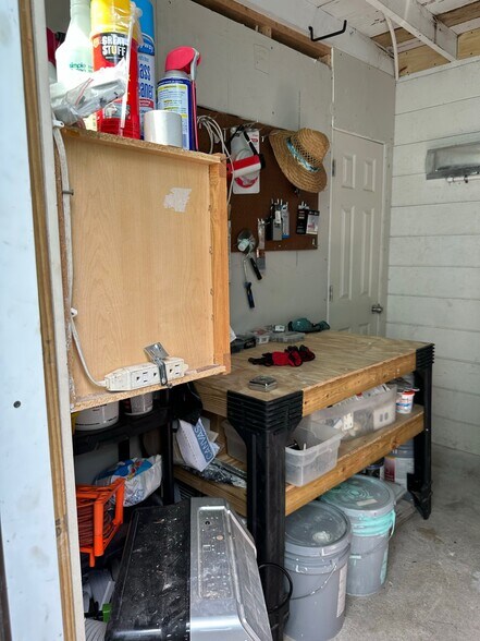 More Photos Of 614 Oak Ave, Clearwater Apartments For Sale