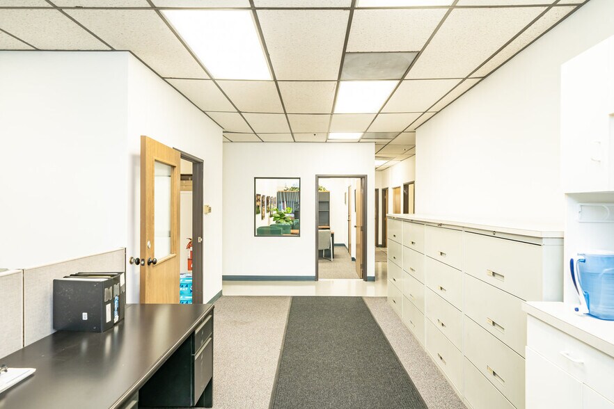 More Photos Of 231 W Blueridge Ave, Orange Manufacturing For Sale