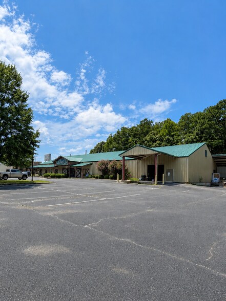 More Photos Of 4860 Atlanta Hwy, Bogart General Retail For Sale