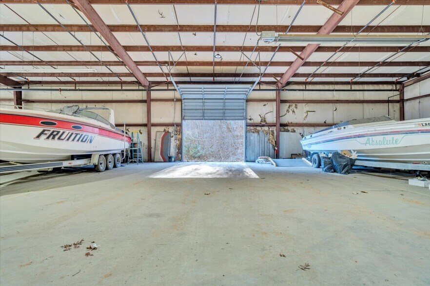 More Photos Of 81 5th Ave, Collinsville Manufacturing For Sale