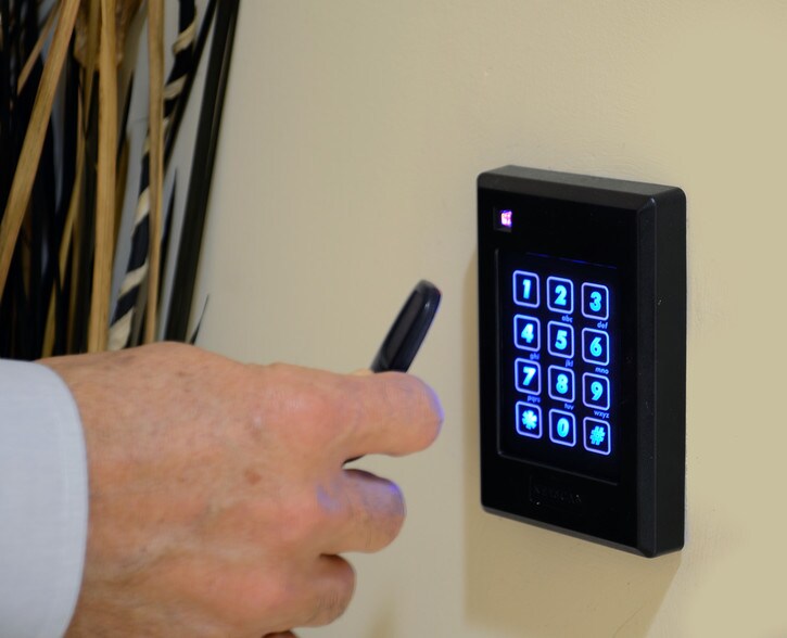 More Photos Of 15800-15880 Pines Blvd, Pembroke Pines Unknown For Lease