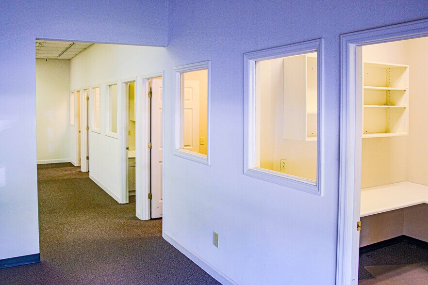 More Photos Of 1257 Sweeten Creek Rd, Asheville Office For Lease
