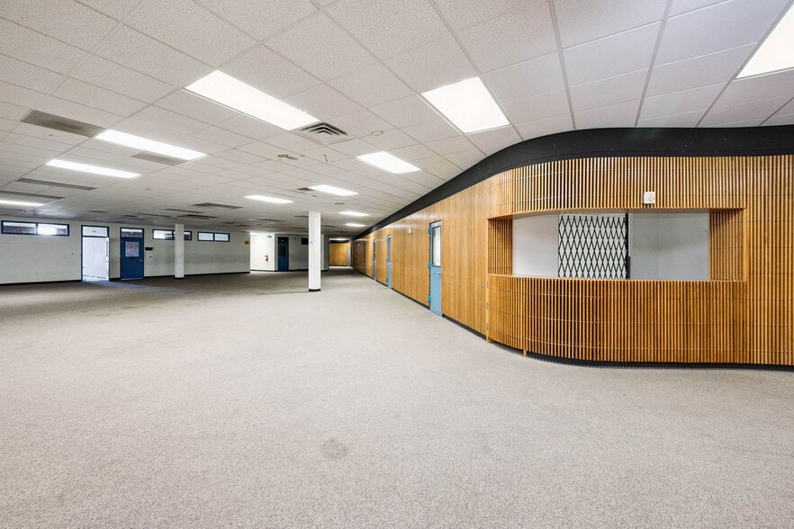 More Photos Of 3300 Henry Ave, Philadelphia Unknown For Lease